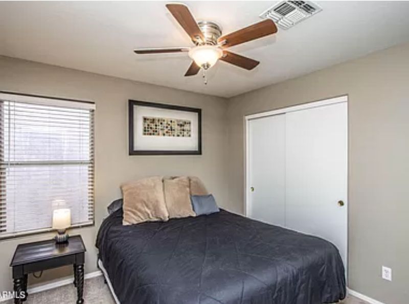 Private Room in 3Bed.2Bath