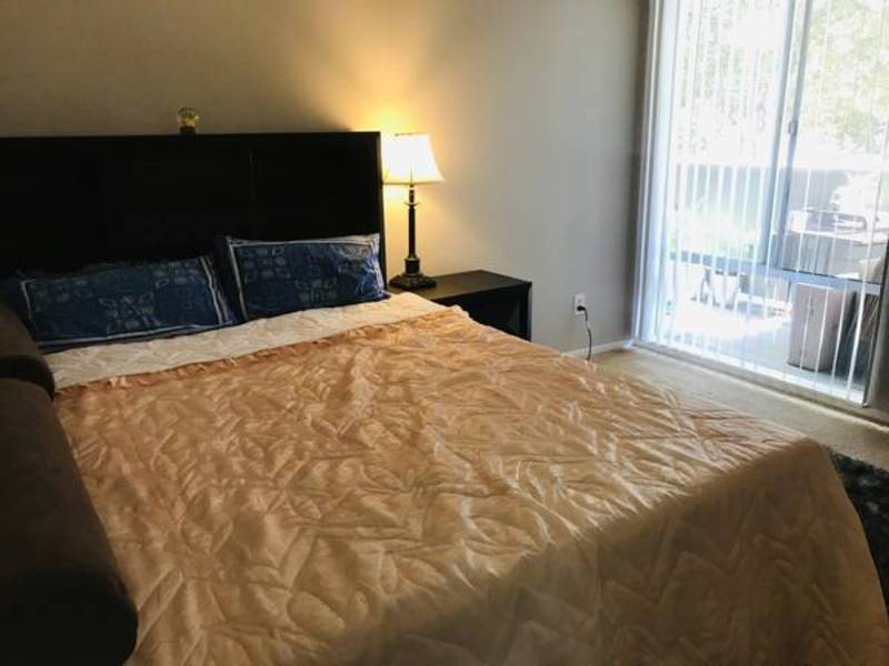 Private Room in 2Bed.2Bath