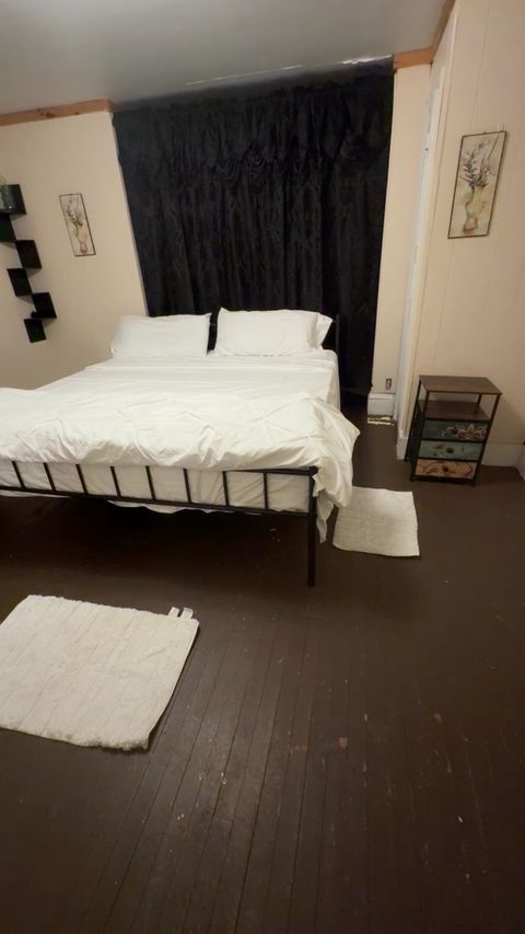 Entire Place 3Bed.1Bath