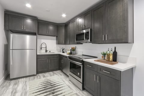 roommates in Los Angeles Entire Place 2Bed.1Bath - cirtru.com