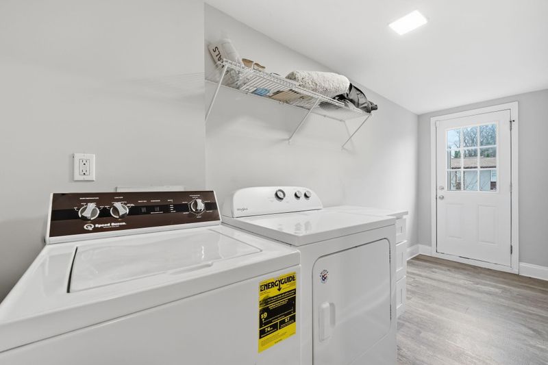 Modern Luxury Meets Space in English Ave–Vine City (id. 29430)