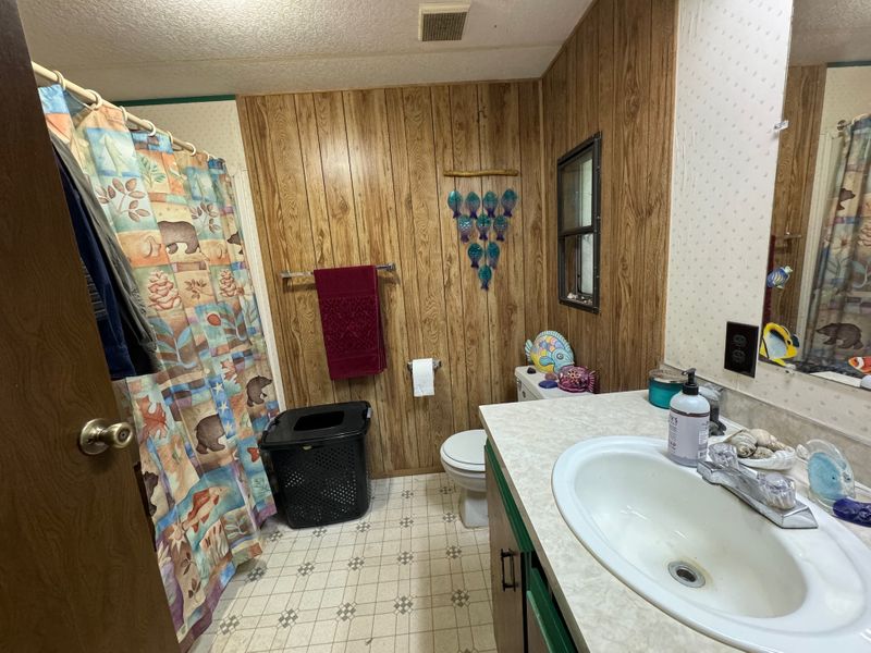 roommates in Enumclaw Room3Bed.2Bath - cirtru.com