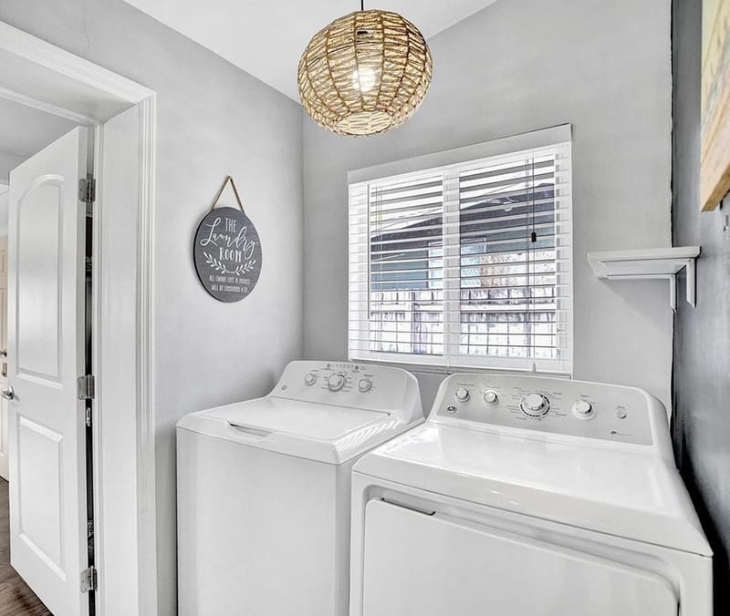 roommates in Undisclosed, Fort Lauderdale, FL 33312 Beautifully Staged Large Rooms in a Quiet, Peaceful Home (id. 37707) - cirtru.com