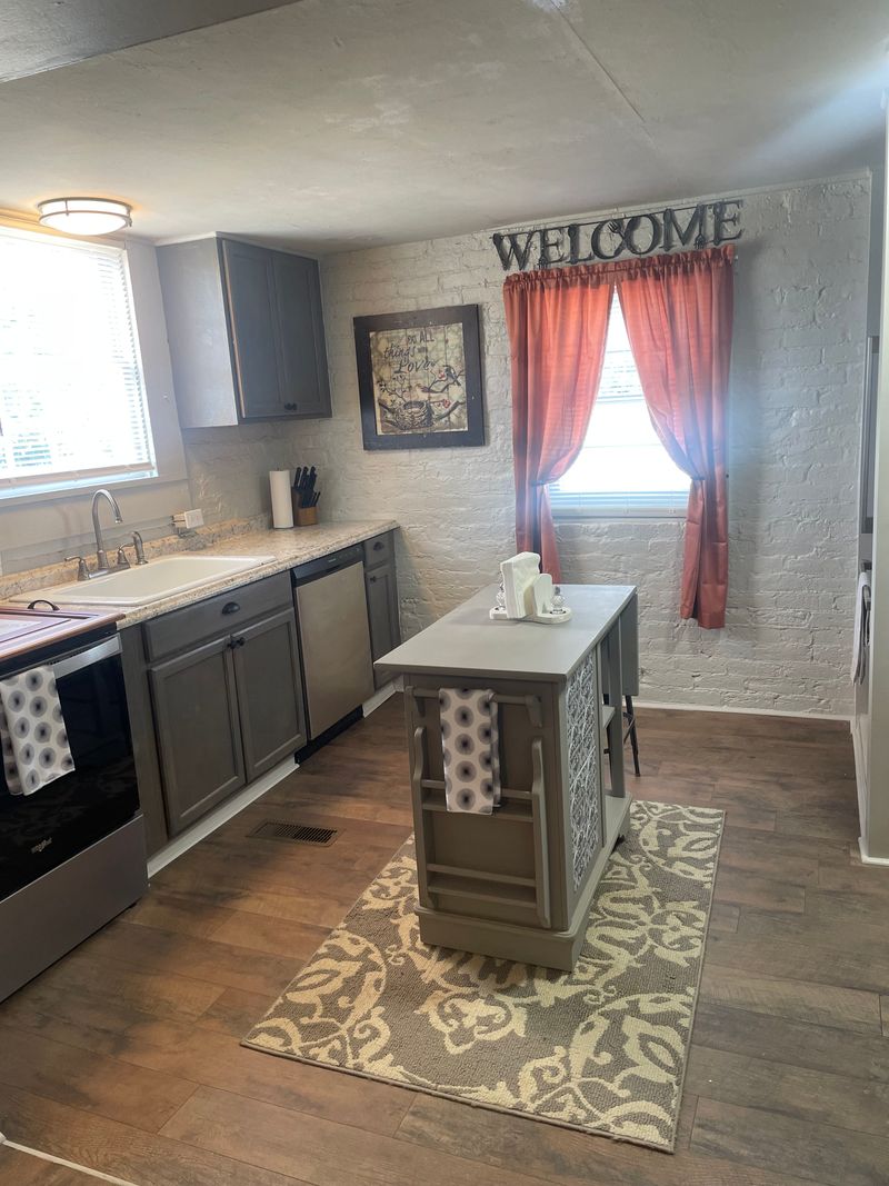 roommates in Stuarts Draft Entire Place 1Bed.1Bath - cirtru.com