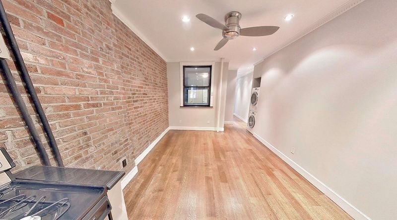 roommates in New York City Room3Bed.1Bath - cirtru.com
