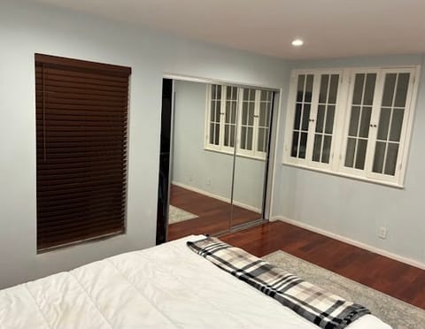 Private Room in 3Bed.3Bath