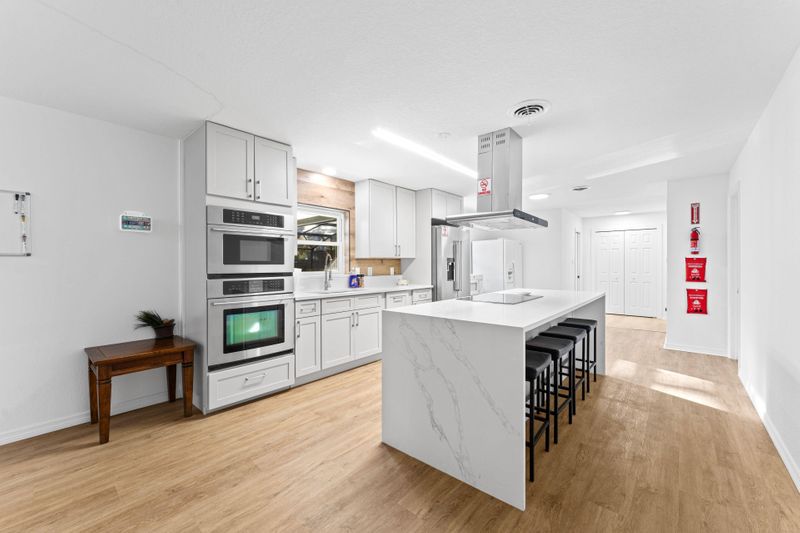 roommates in Undisclosed, Union Park, FL 32825 Move-In Today! POOL HOME • East Orlando  •  MODERN FINISHES •  Super STAR HOST  • Minutes to Waterford Lakes, UCF, Downtown Orlando, 408, and more! (id. 30072) - cirtru.com