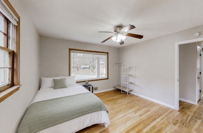 roommates in Undisclosed, Morrow, GA 30260 Costco 5 Min Away  CLEANING SERVICES INCLUDED 2x MONTH EXTRA LARGE PRIVATE ROOM AVAILABLE‍ Located in a quiet residential neighborhood (id. 1205) - cirtru.com