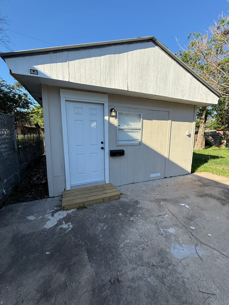 roommates in Corpus Christi Entire Place 1Bed.1Bath - cirtru.com