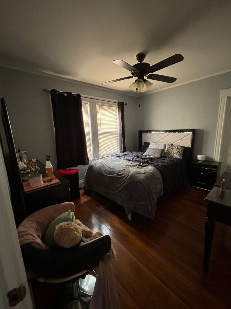 Private Room in 3Bed.1Bath
