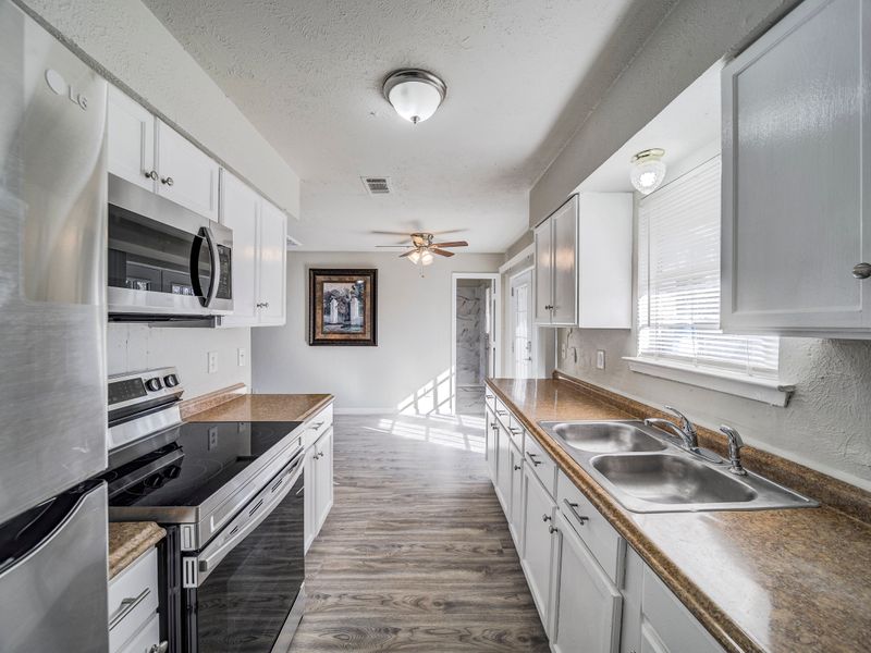 roommates in Undisclosed, Dallas, TX 75241 Quiet South Dallas Home Near I-20 (id. 5735) - cirtru.com