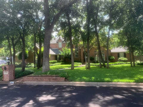 Private Room in 4Bed.4Bath