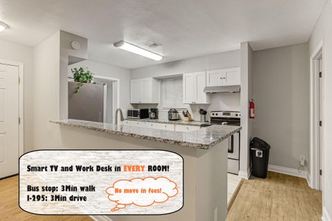 roommates in Undisclosed, Jacksonville, FL 32210 NO MOVE IN FEES!! TVs & WORK DESK IN EVERY ROOM! Great location and great neighborhood  Three (3!) minute walk to the bus stop and three (3!) minute drive to I-295. Just 15min drive to the heart of Jacksonville! Make yourself right at home! (id. 5982) - cirtru.com