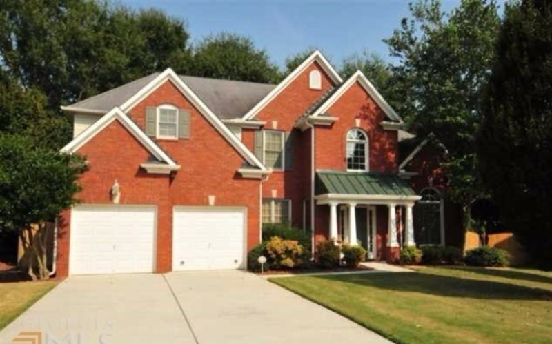 One big bedroom + bath @ Dunwoody