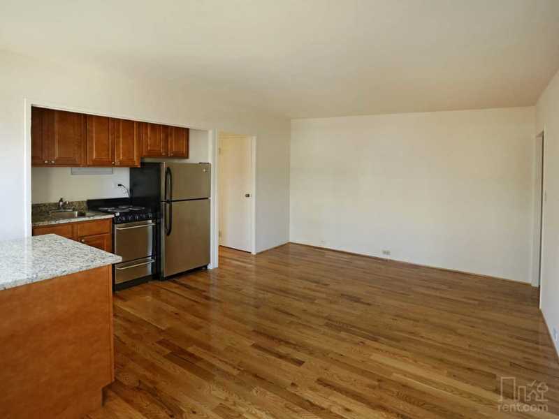 Room for rent in 1BHK