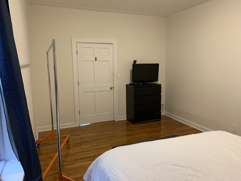 Private Room in 3Bed.1Bath