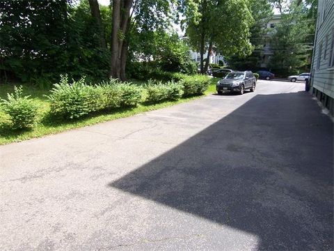 roommates in Brighton Shared Room in 2Bed.1Bath - cirtru.com