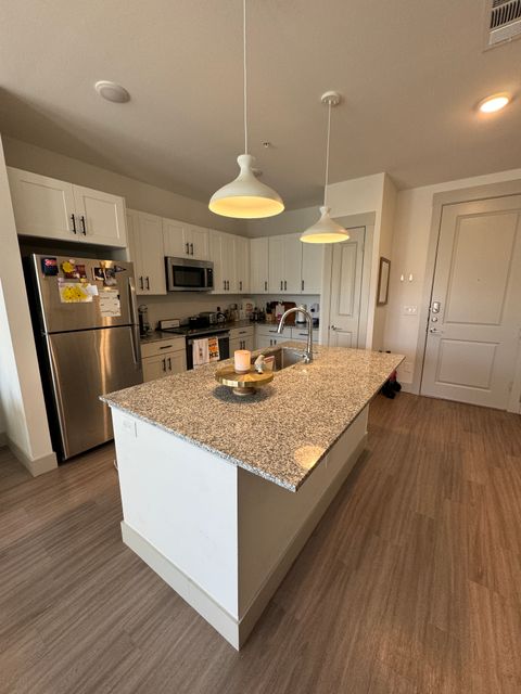 roommates in Frisco Entire Place 1Bed.1Bath - cirtru.com