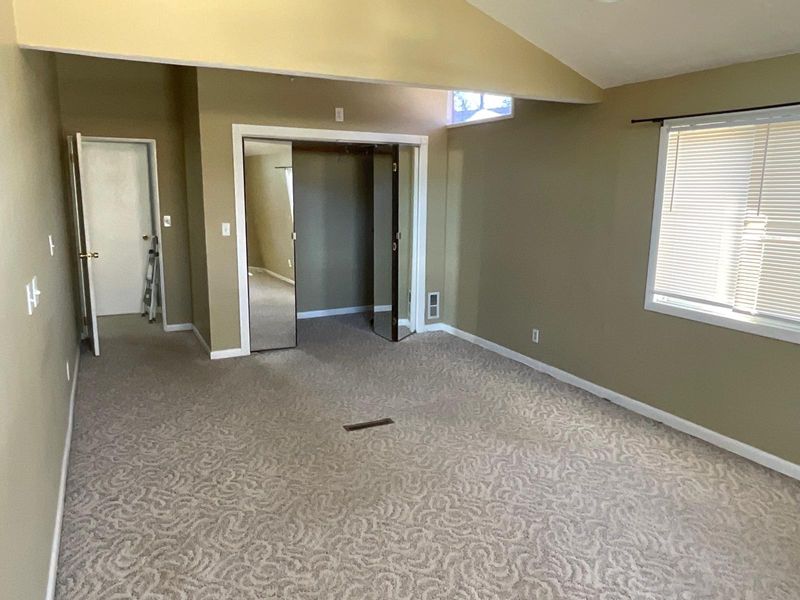 roommates in North Providence Private Room in 2Bed.1Bath - cirtru.com