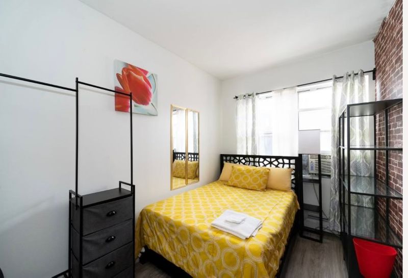 Private Room in 3Bed.1Bath
