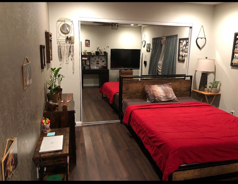 Private Room in 2Bed.1Bath