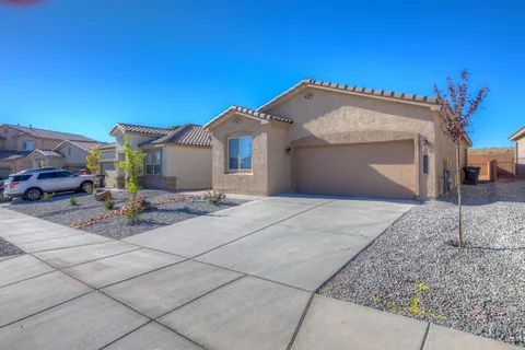 Entire Place 4Bed.2Bath