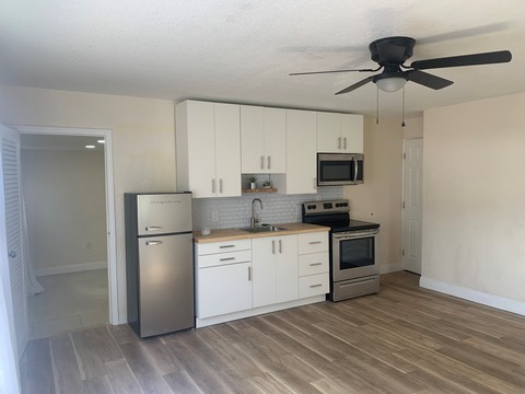 roommates in Fort Lauderdale Private Room in 2Bed.1Bath - cirtru.com