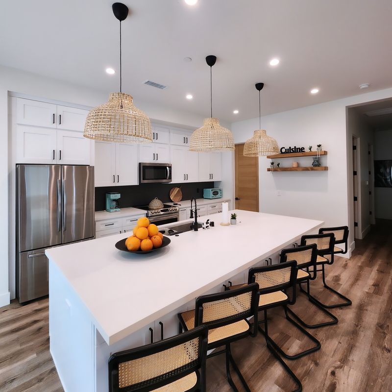 roommates in Northridge Room5Bed.5.5Bath - cirtru.com
