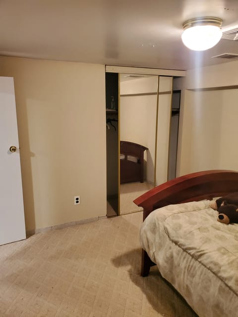 roommates in North Babylon Private Room in 2Bed.1Bath - cirtru.com