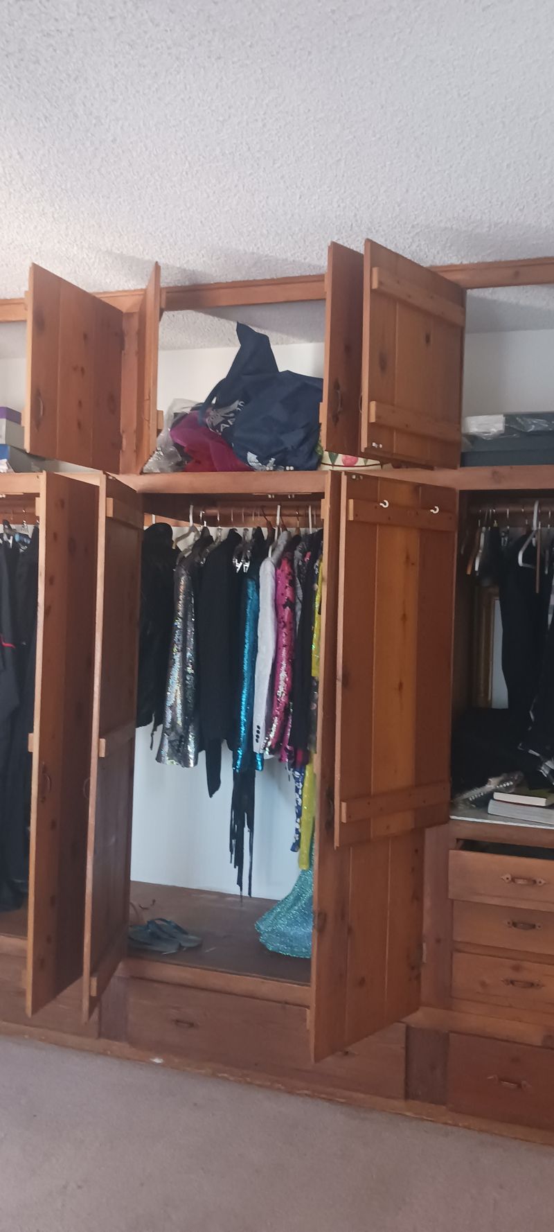 roommates in Sherman Oaks Private Room in 1Bed.1Bath - cirtru.com