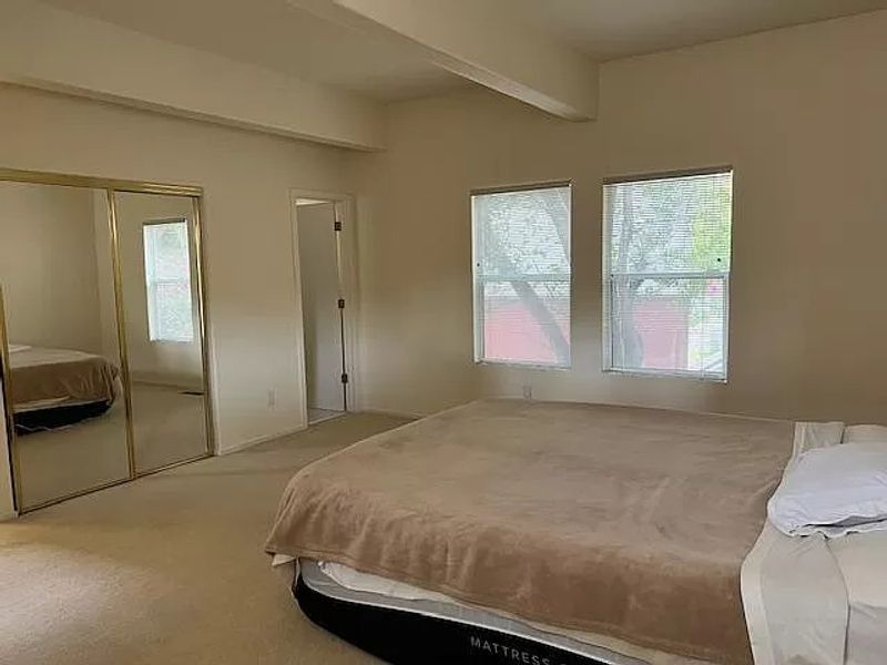 roommates in Berkeley Private Room in 5Bed.2.5Bath - cirtru.com