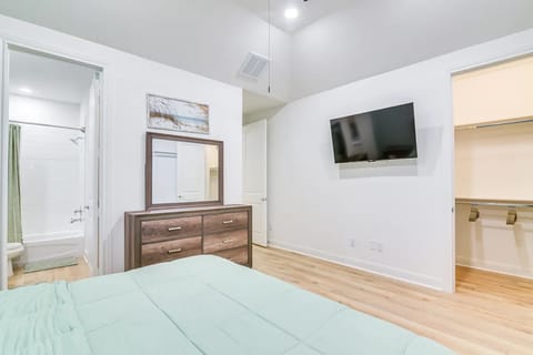 Room3Bed.3Bath