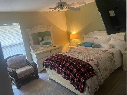 roommates in Naples Room2Bed.2Bath - cirtru.com