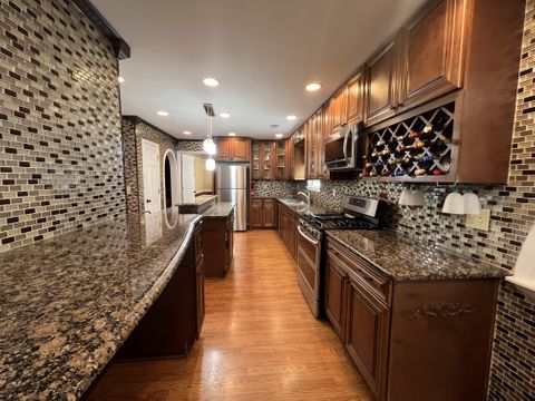 Stone Mountain House with Living room. Modern & cozy (id. 4833)