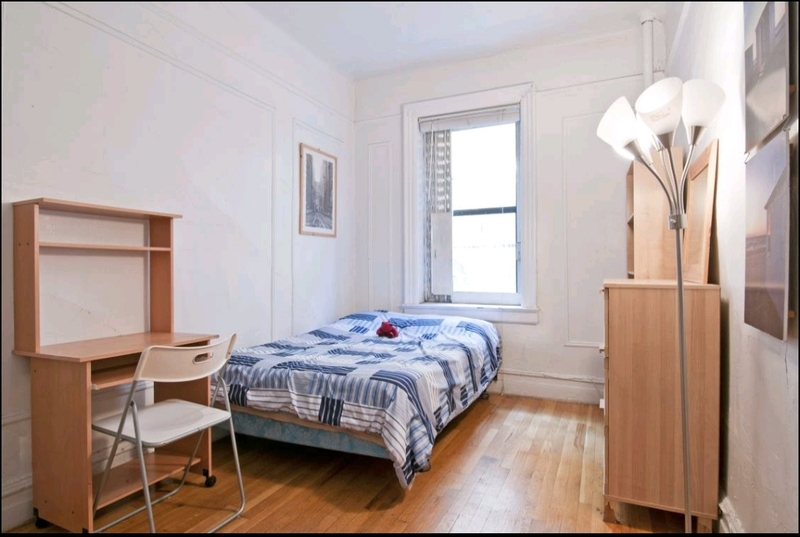 Private Room in 3Bed.1Bath