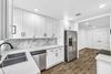Modern Oasis: Renovated Home Near Rice U, UoHouston, Texas Medical Center with Prime Public Transit Access (id. 8696)