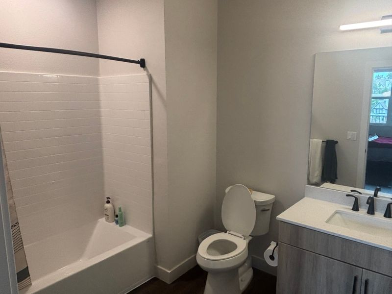 roommates in San Diego Private Room in 2Bed.2Bath - cirtru.com