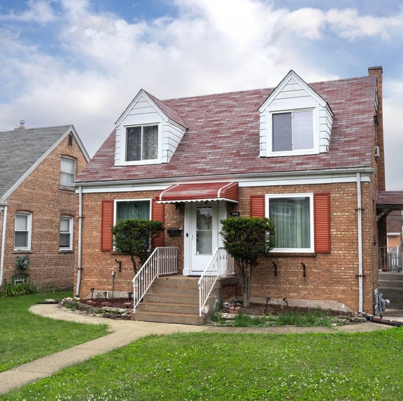 roommates in Elmwood Park Private Room in 4Bed.2Bath - cirtru.com