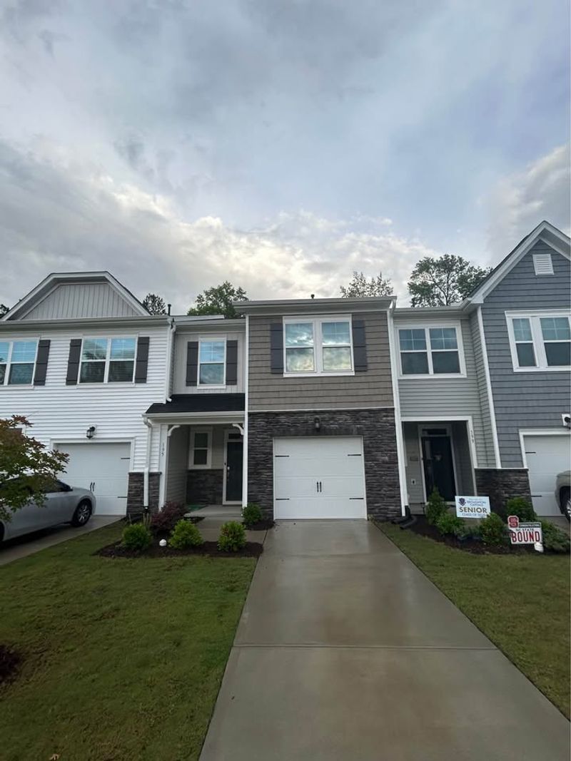 roommates in Garner Private Room in 3Bed.2.5Bath - cirtru.com