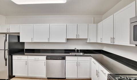 Private Room in 2Bed.2Bath