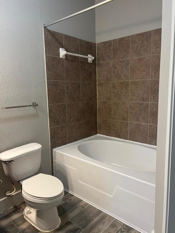 roommates in Houston Room2Bed.2Bath - cirtru.com