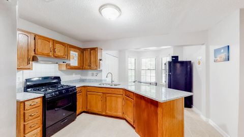 roommates in Undisclosed, Stone Mountain, GA 30088 Cozy Stone Mountain Home close to public transportation and Hairston Park (id. 1040) - cirtru.com