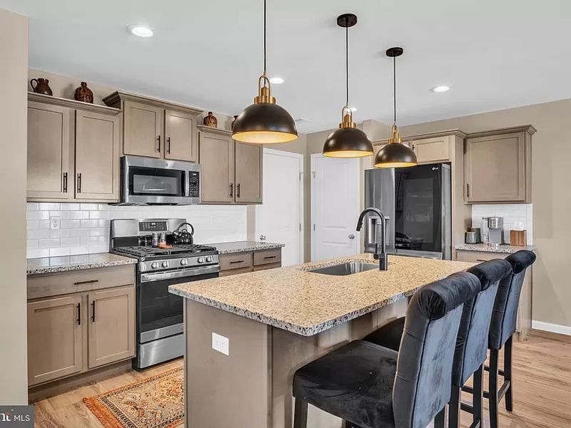 roommates in Carlisle Private Room in 1Bed.1Bath - cirtru.com