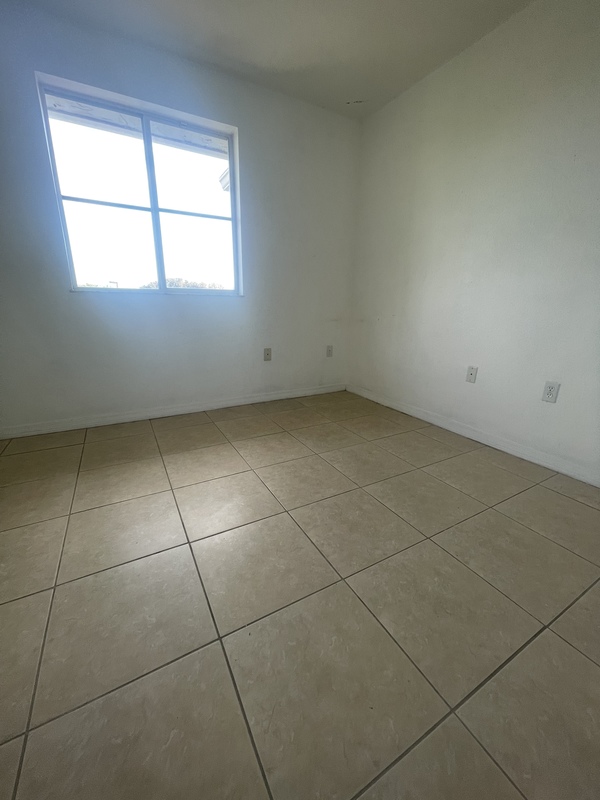 Private Room in 3Bed.2Bath