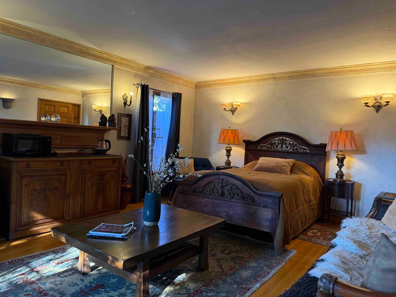 roommates in Los Angeles Room3Bed.1.5Bath - cirtru.com