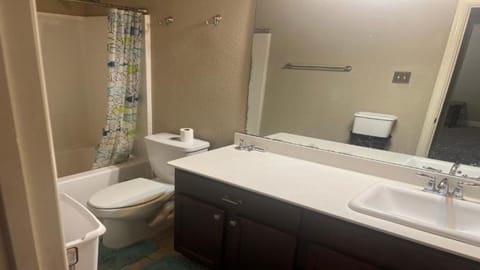roommates in Undisclosed, Little Elm, TX 75068 Paloma Creek Home (id. 46055) - cirtru.com