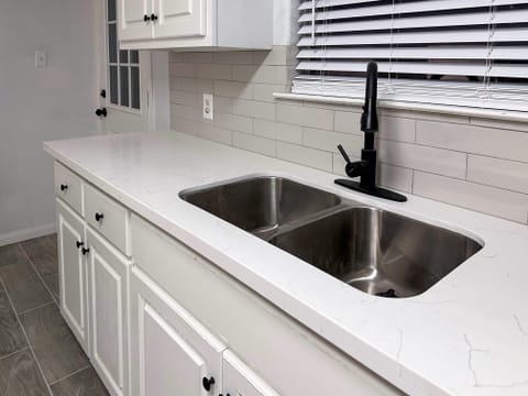 roommates in Undisclosed, Conroe, TX 77302 Conroe House near The Woodlands Medical Area (id. 3372) - cirtru.com