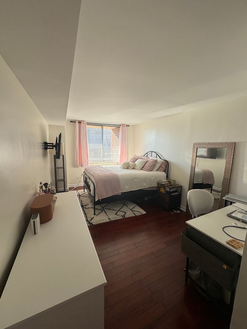 Private Room in 2Bed.2Bath