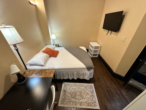 roommates in New York City Room2Bed.1Bath - cirtru.com