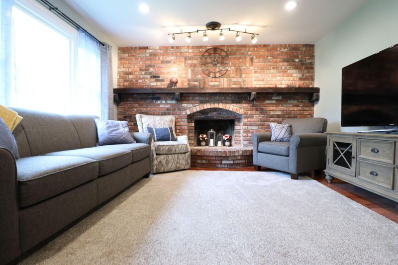 roommates in Undisclosed, Kansas City, MO 64137 Clean, Cozy Ranch near Longview Lake (id. 25040) - cirtru.com